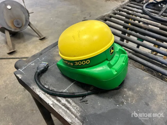 John Deere StarFire 3000 GNSS Receiver