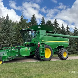 2012 John Deere S680 Combine Harvester