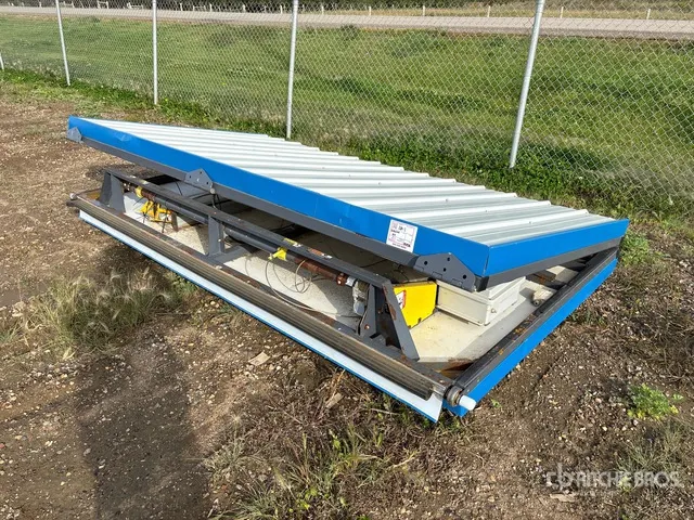 2020 Diamond Doors Bi-Fold Garage Doors (Unused)