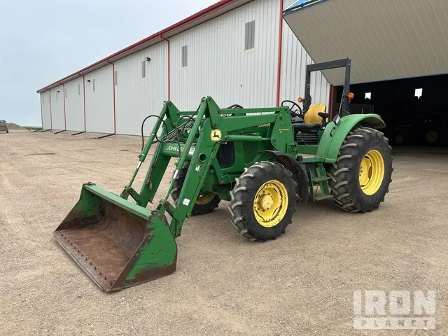 2006 John Deere 6420 4WD Tractor