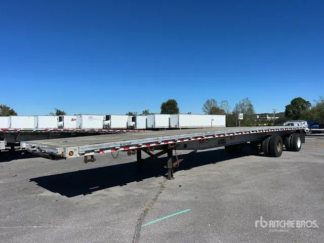 2007 Chaparral 48 ft T/A Spread Axle Flatbed Trailer