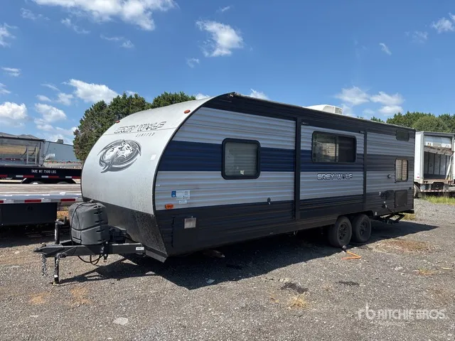 2021 Forest River 26 ft T/A Travel Trailer