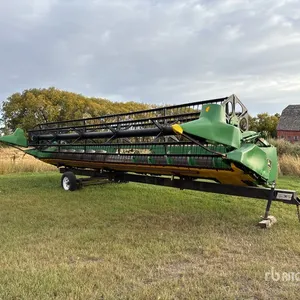 1997 John Deere 930 30 ft Flex Combine Header