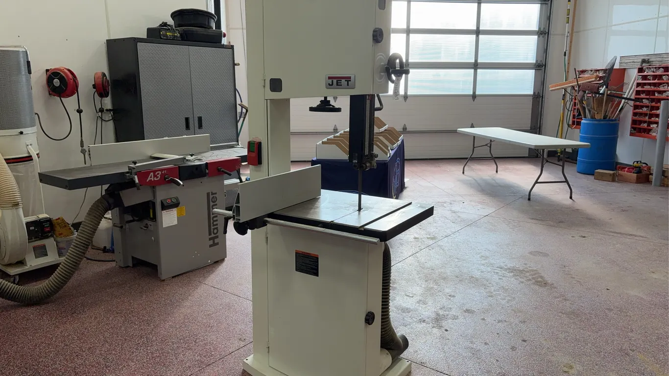 18” Wood Working Band Saw