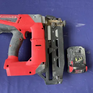 Milwaukee Finish Nailer with Battery