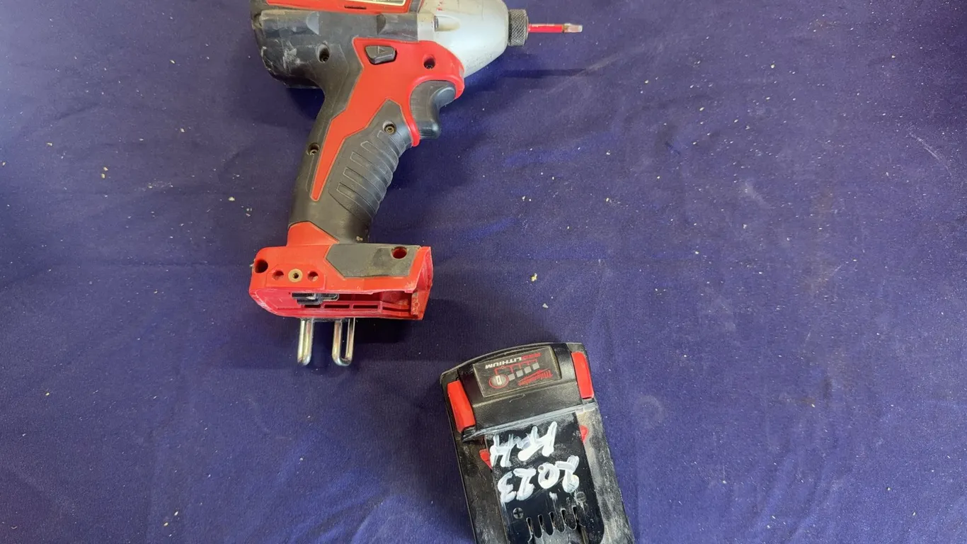 Milwaukee Impact Driver W/ Battery