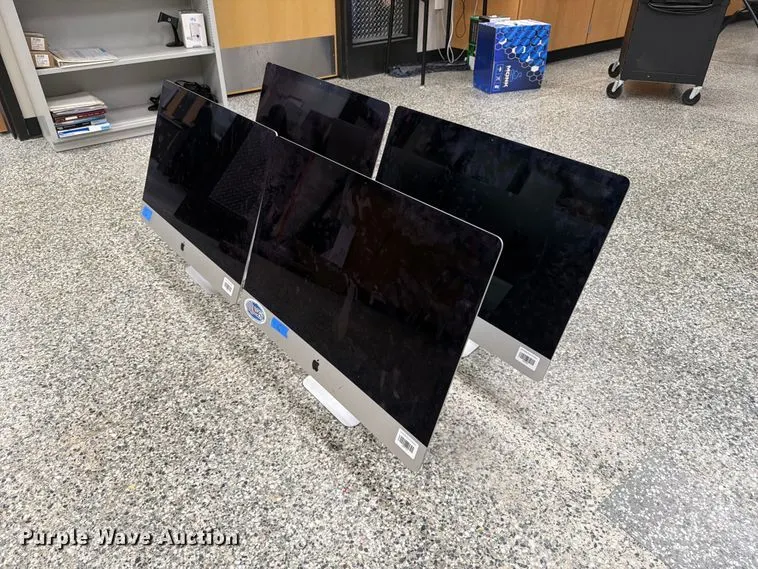 (4) Apple all-in-one desktop computers