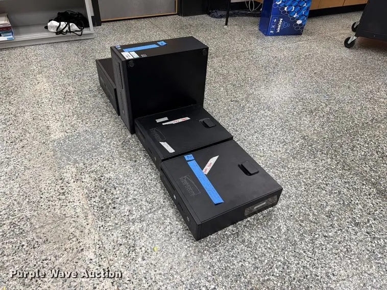 (4) HP computers