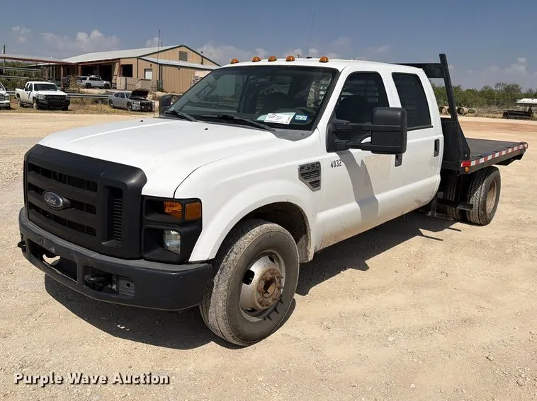 2009 Ford F350 Super Duty Crew Cab flatbed pickup truck