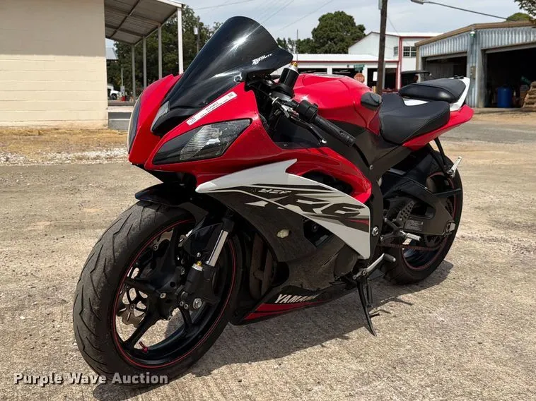 2014 Yamaha YZF R6 motorcycle