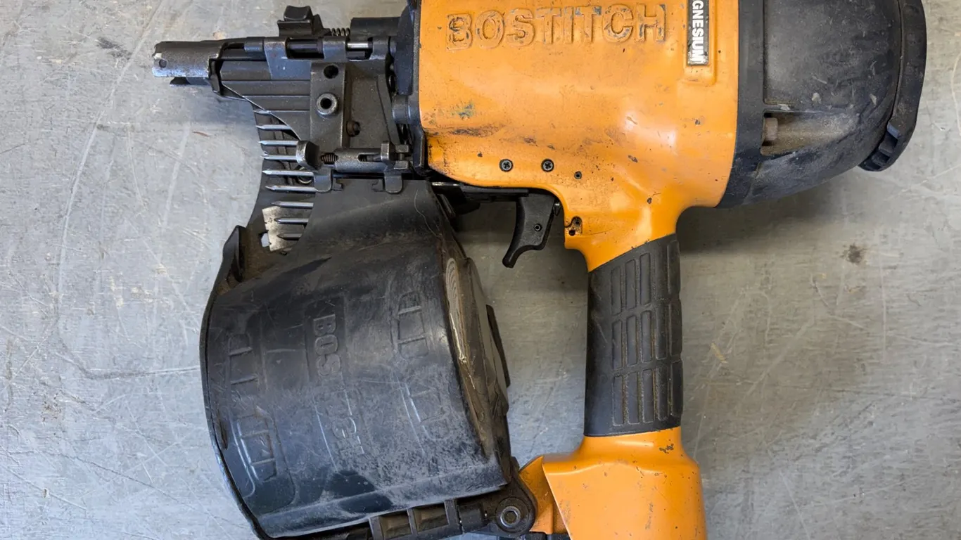Bostitch Magnesium Air Nail Gun
