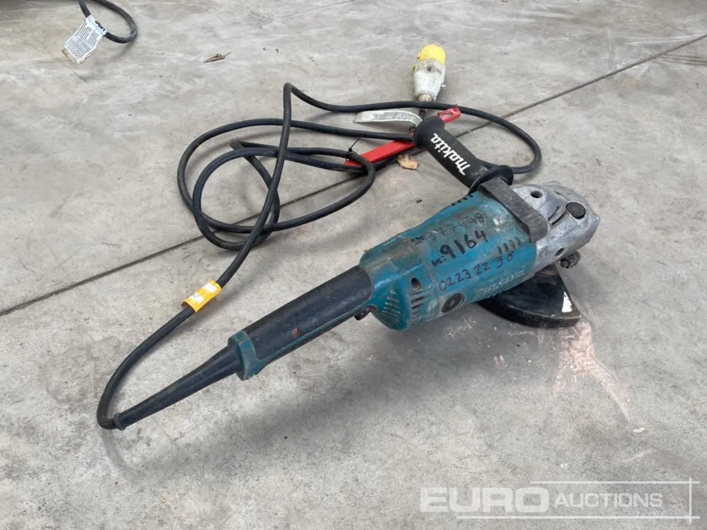 Makita 110 Volt Heavy Duty Angle Grinder