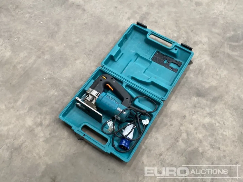 Makita 230 Volt Multi Pendulum Jigsaw