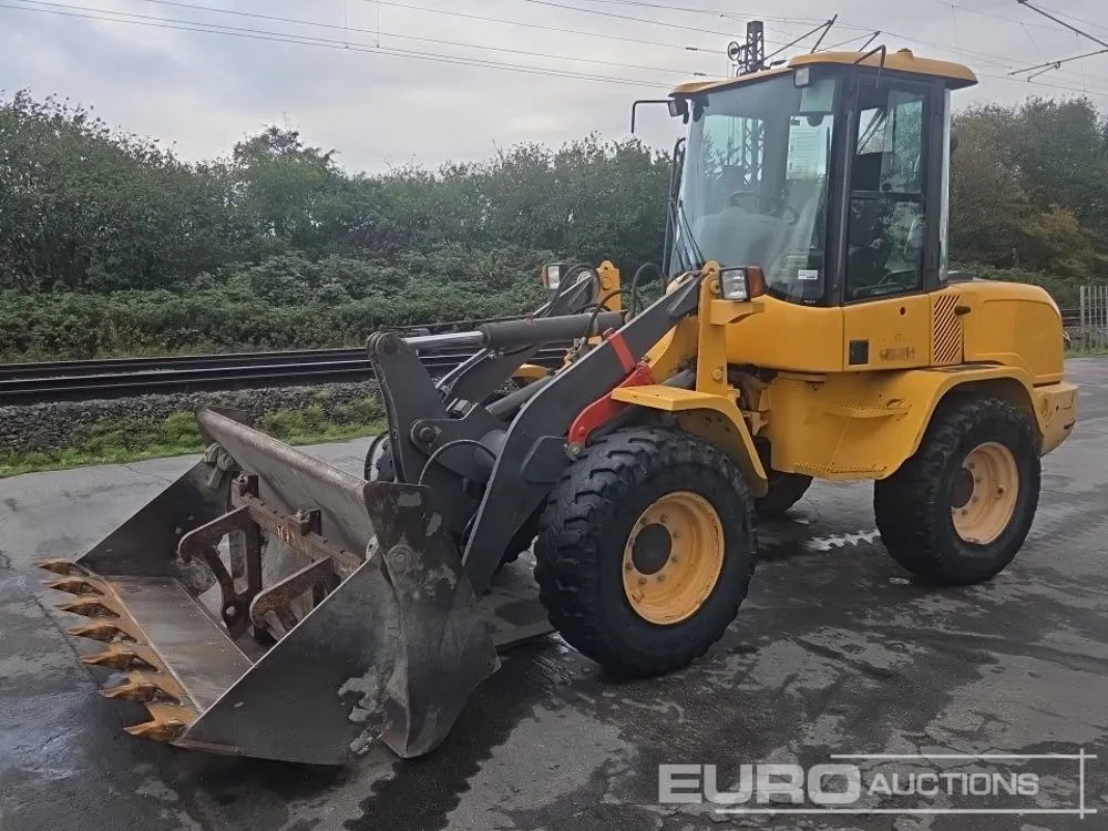 2014 Volvo L30G