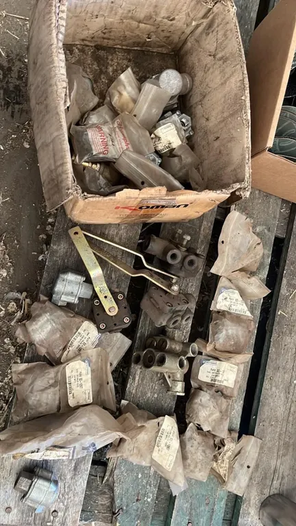 OFFSITE - Box of approximately 27 air valves, leveling valves, exhaust valves, and QR (QE3) valves.