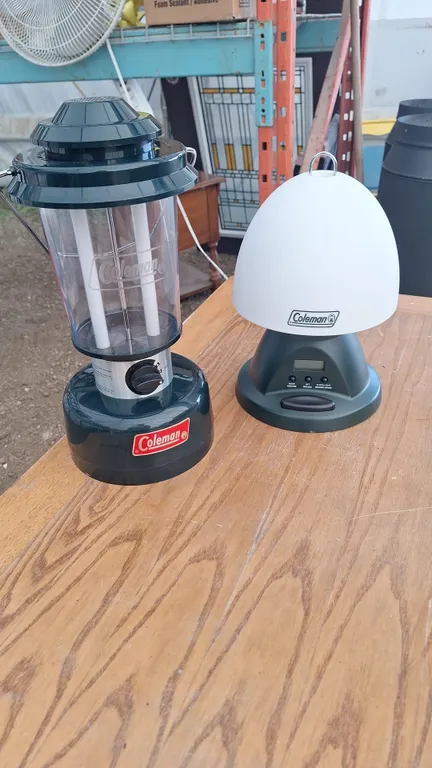2 Lanterns