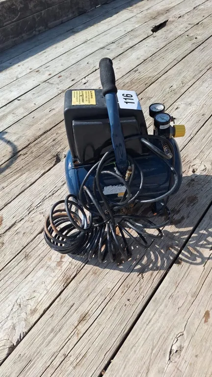 Air compressor