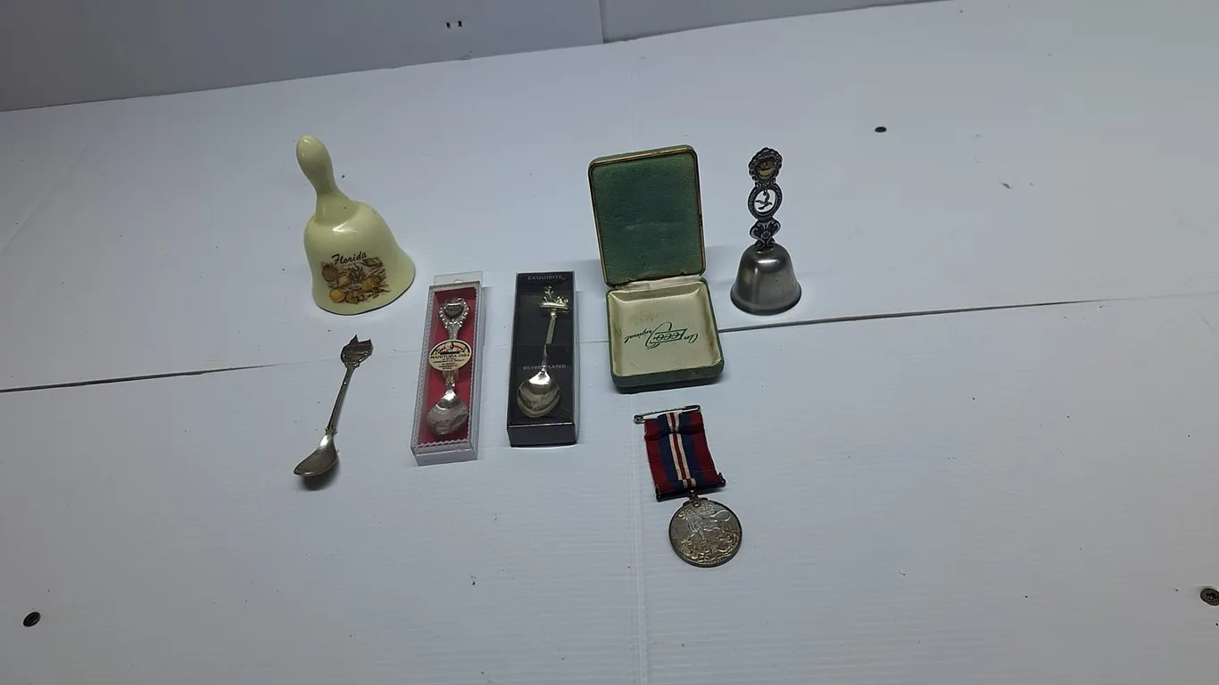 War metal 1939-1945 Collectable spoons and bell
