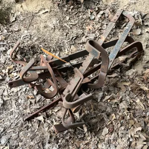 (3) Ladder Jacks