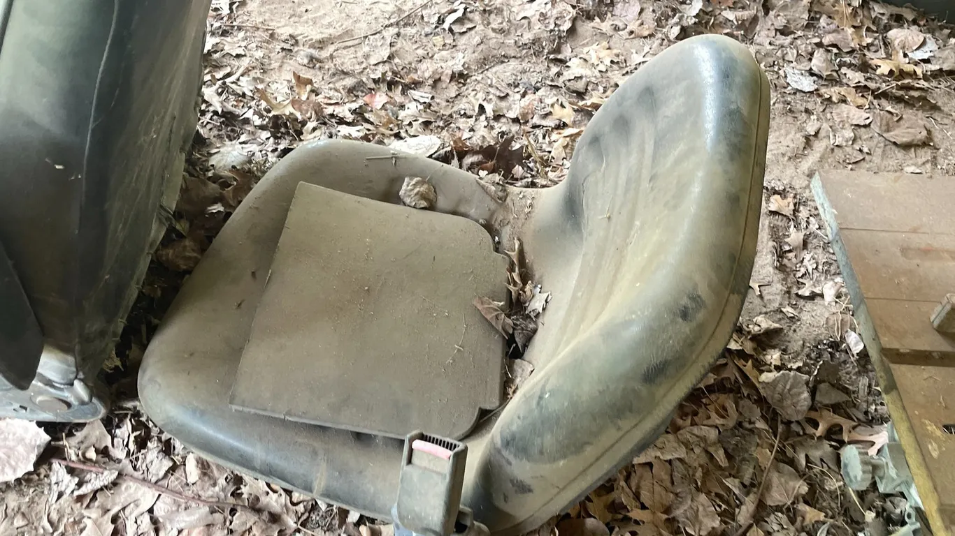 Implement Seat