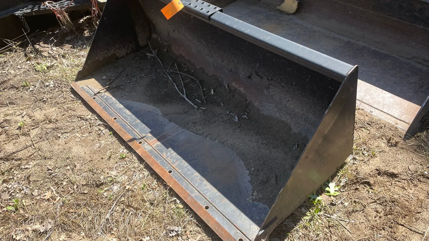 John Deere Bucket (Quick Attach)