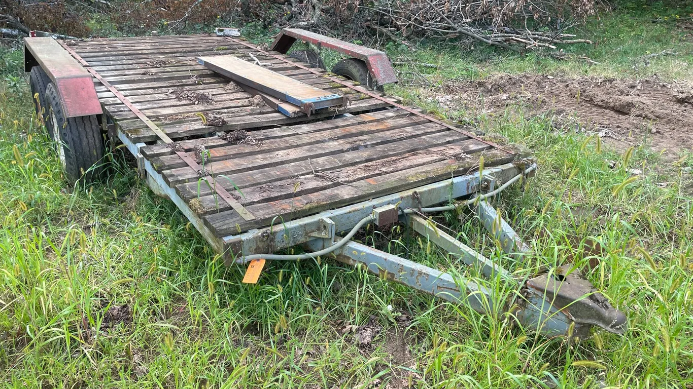Homemade Tilt Bed Trailer (No Title) **Parts Only**