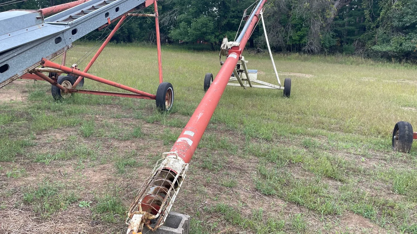 Buhler Farm King 851 Grain Auger