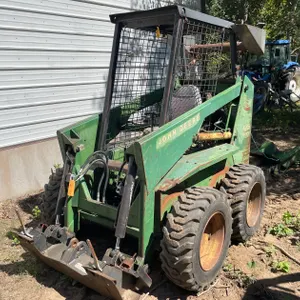 John Deere 125 Skid Steer