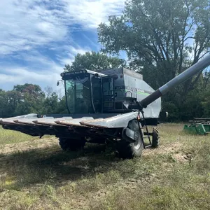 Deutz-Allis R40 Gleaner Combine