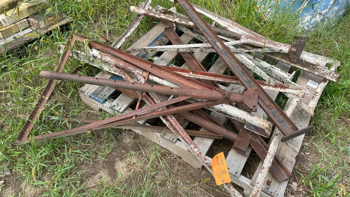 Tip Up Black Scaffold Planks