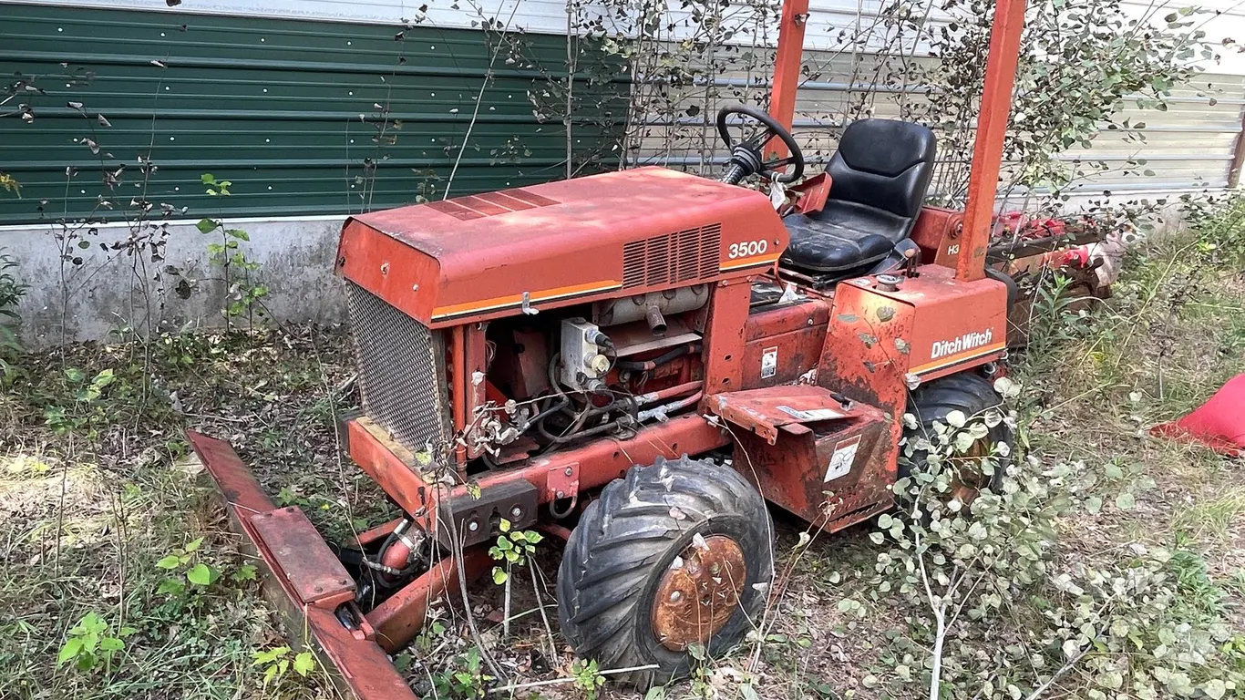 Ditch Witch 3500 Trencher