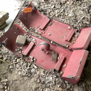 (2) Fenders for 684 IH Tractor