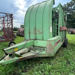 Owatonna 540 Stacker