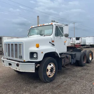 2001 International 2654 Day Cab Semi Tractor