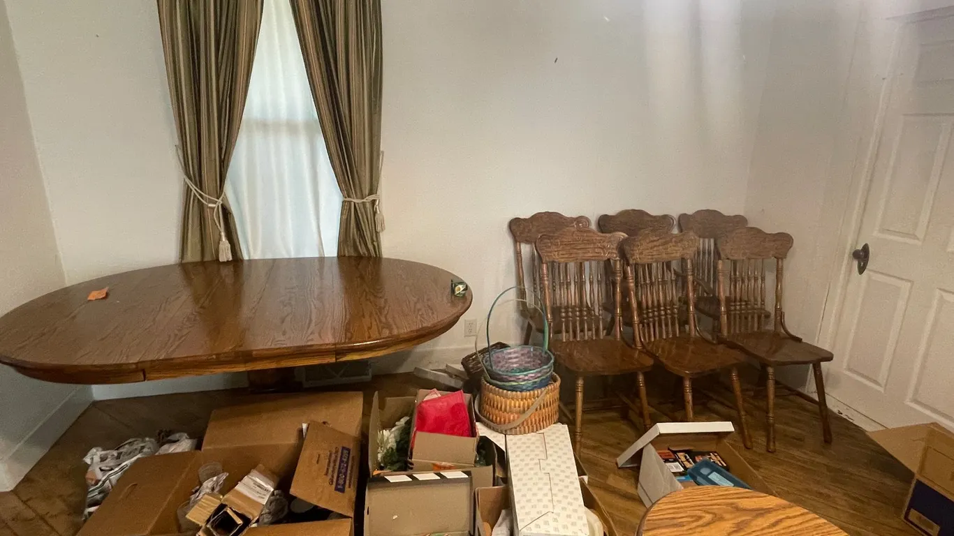 Dining Room Table and Chairs
