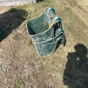 (3) Feed Buckets