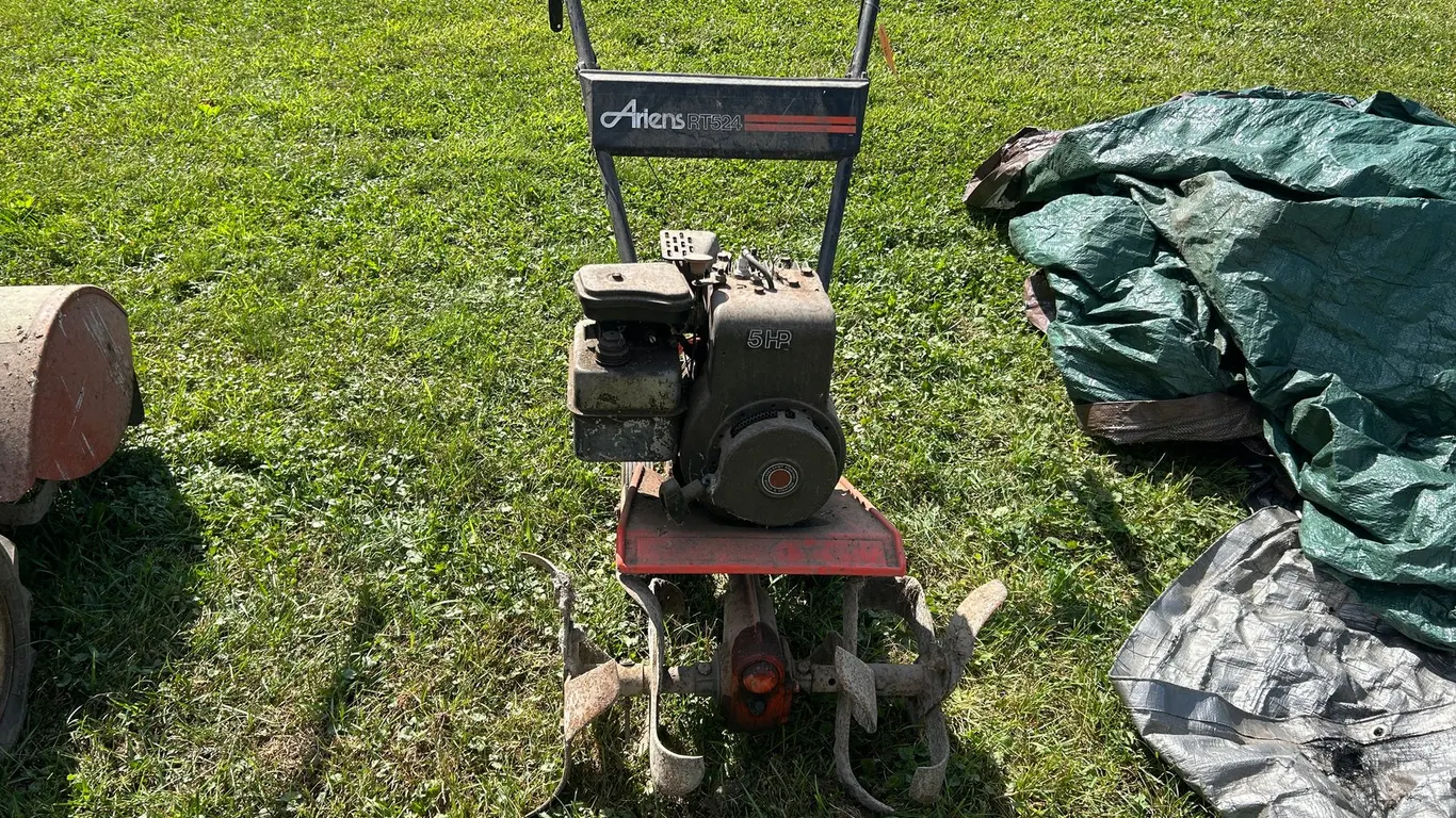 Ariens RT524 Rototiller