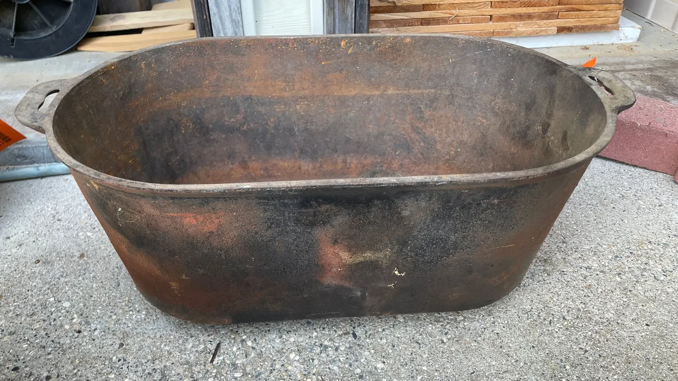 (1) Cast Iron Tub