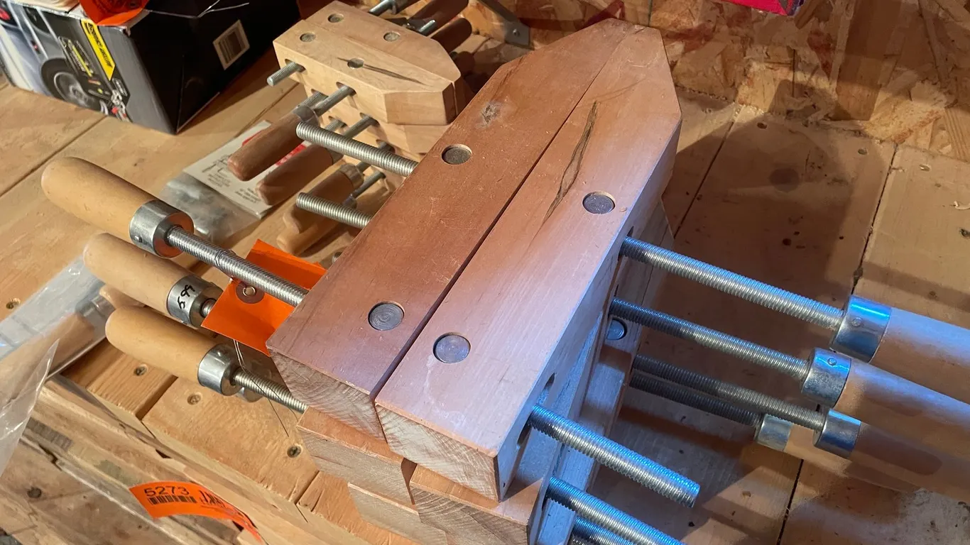 (8) Screw Style Woodworking Clamps