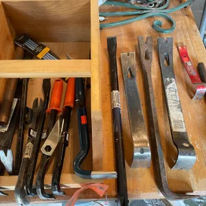 Variety of Pry Bars