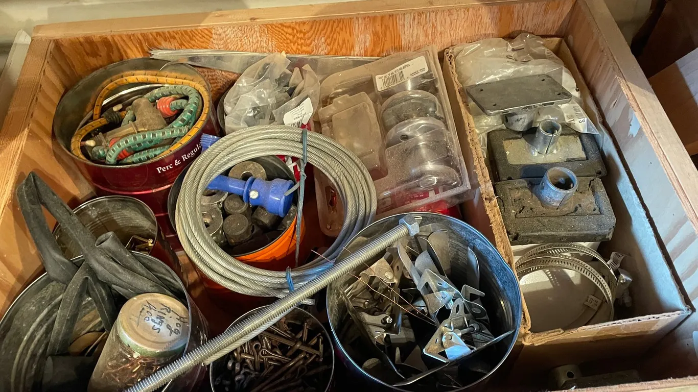 (1) Large Bin of Hinges, Door Hardware