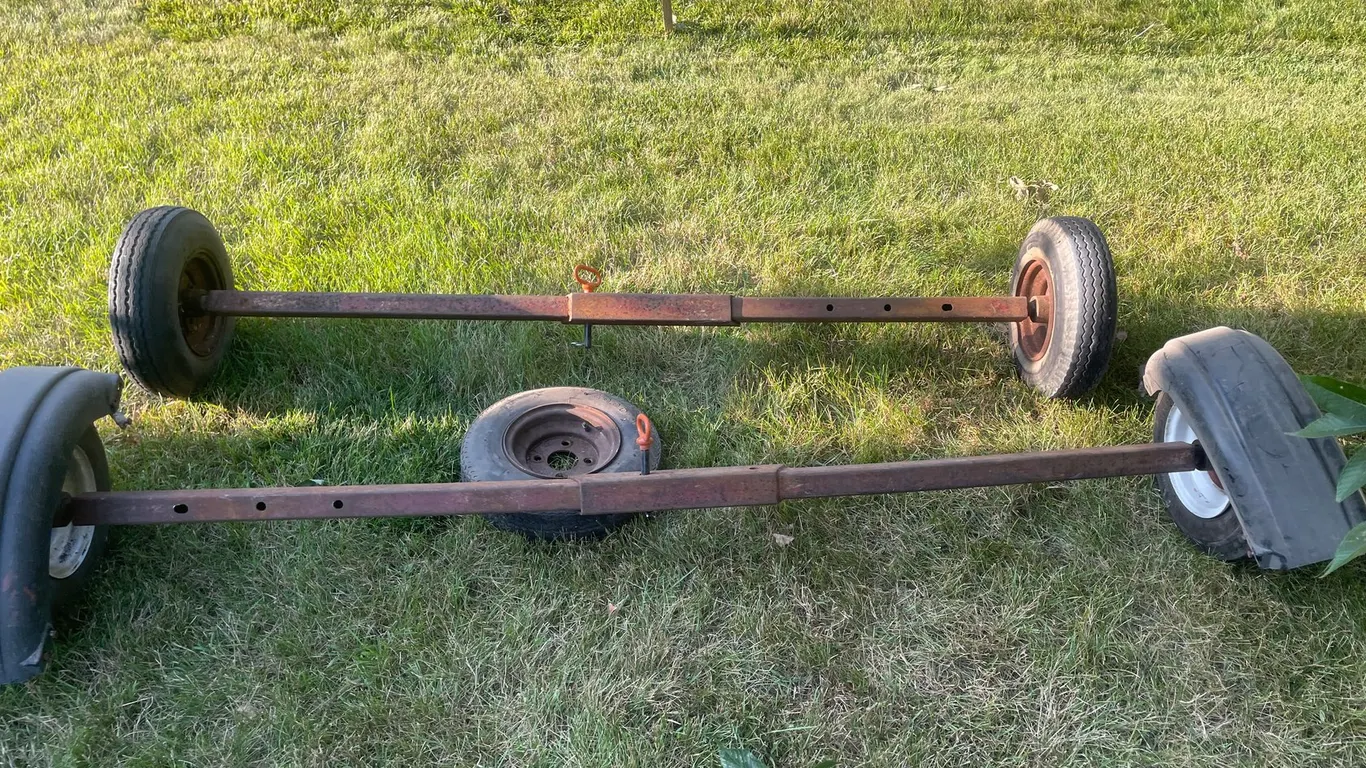 (2) Axels Without Suspension