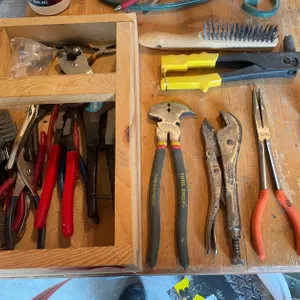 Fencing Pliers, Vice Grip, Nippers and More