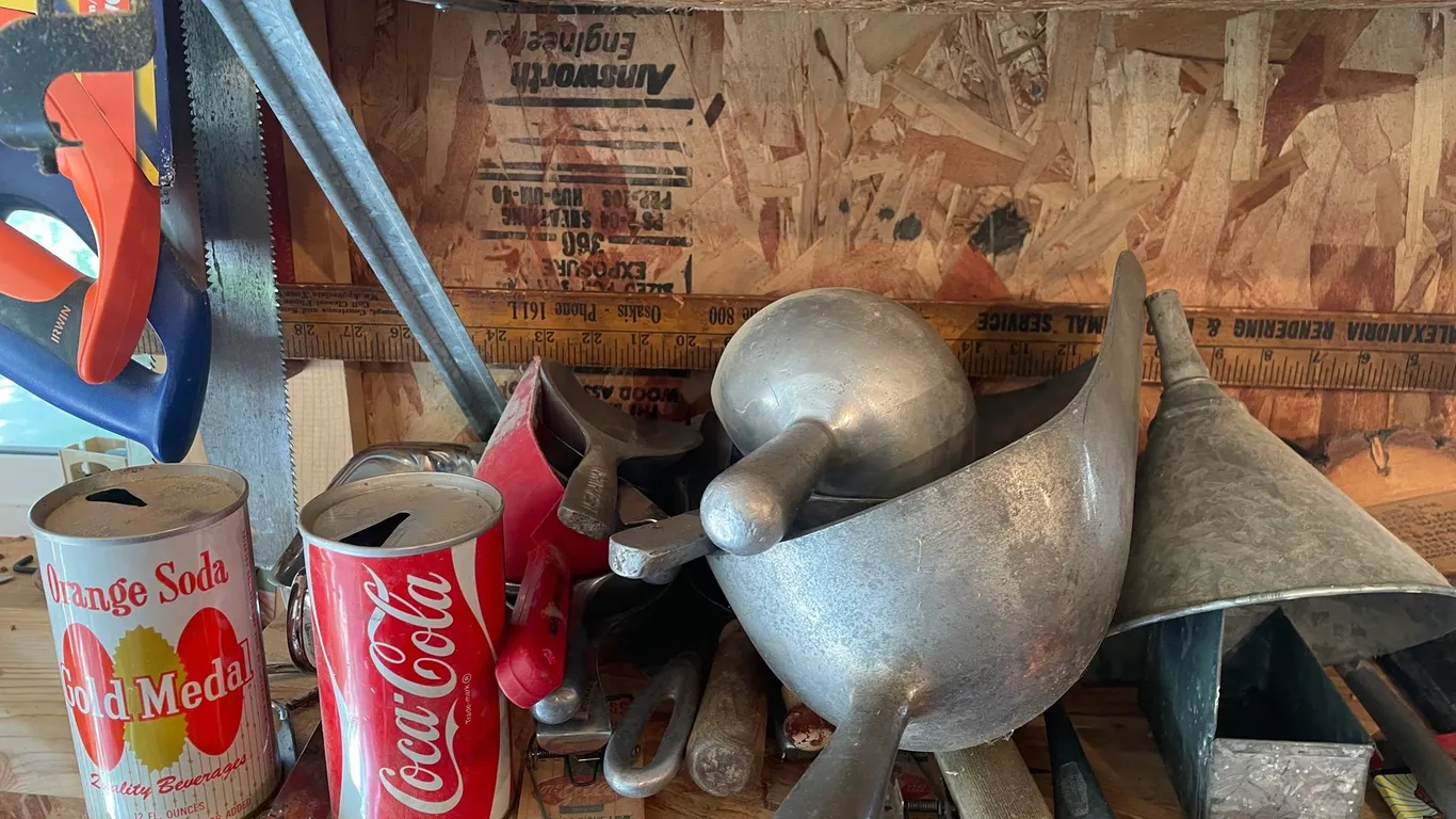 Large of Vintage Metal Scoops
