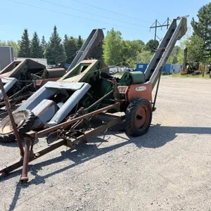 New Idea Corn Picker (Rogers, MN)