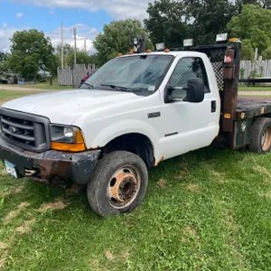 2000 Ford F550 Flatbed Truck (Title in Delay)(Clarks Grove, MN)