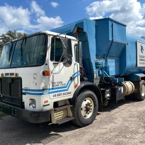 2011 Autocar XPeditor Refuse Truck Right Hand Drive (Title in Delay)(Clarks Grove, MN)