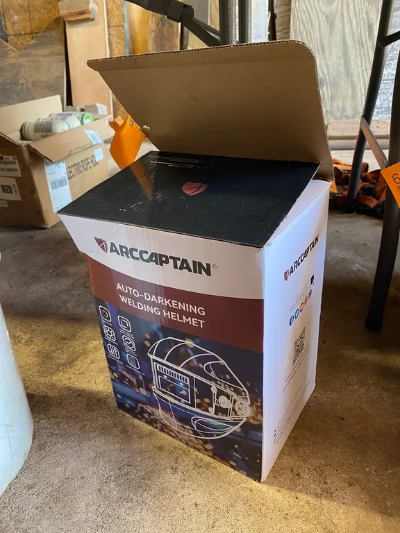 Arc Captain Auto Darkening Welding Helmet
