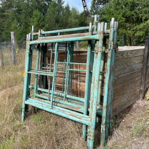 (10) Scaffolding Uprights