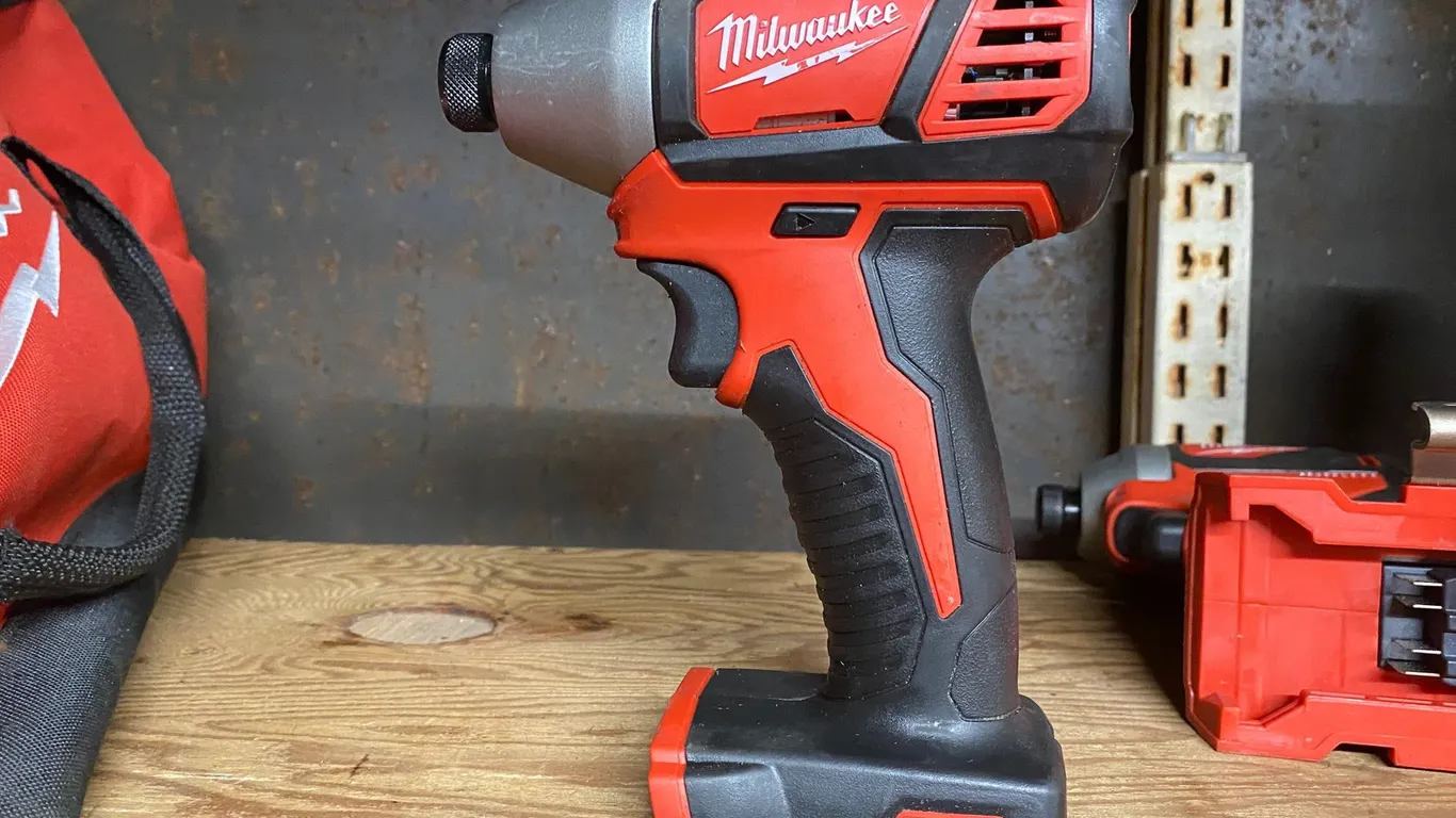 Milwaukee M18 1/4" Hex Impact Driver